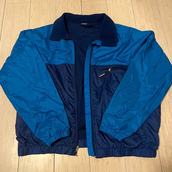 Patagonia zip up windbreaker - Picture 2 of 3